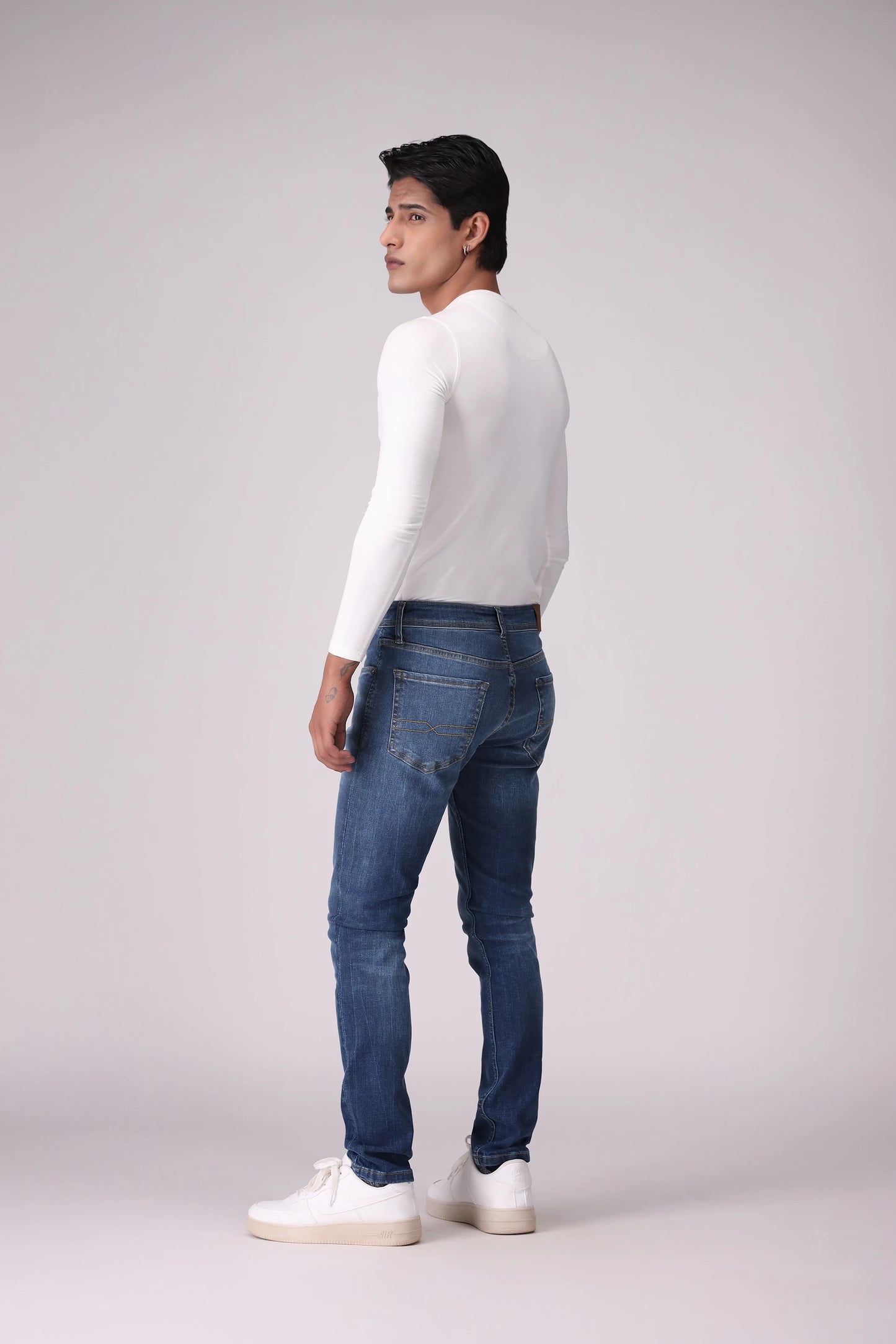 Slim Fit Jeans With Special Effect - Cougar Clothing