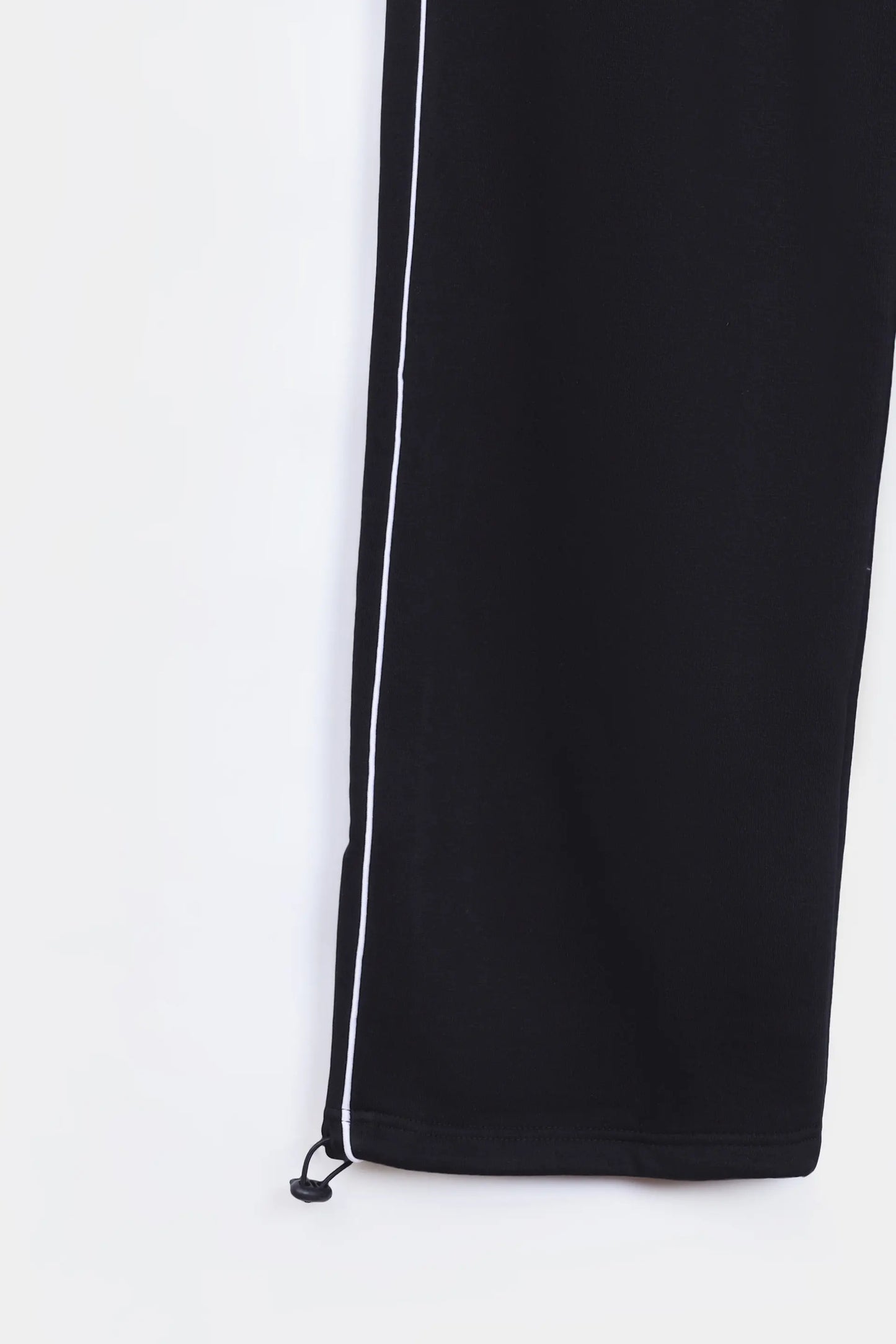Trousers With Contrast Piping