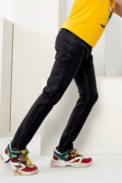 Black Slim Fit Tapered Jeans