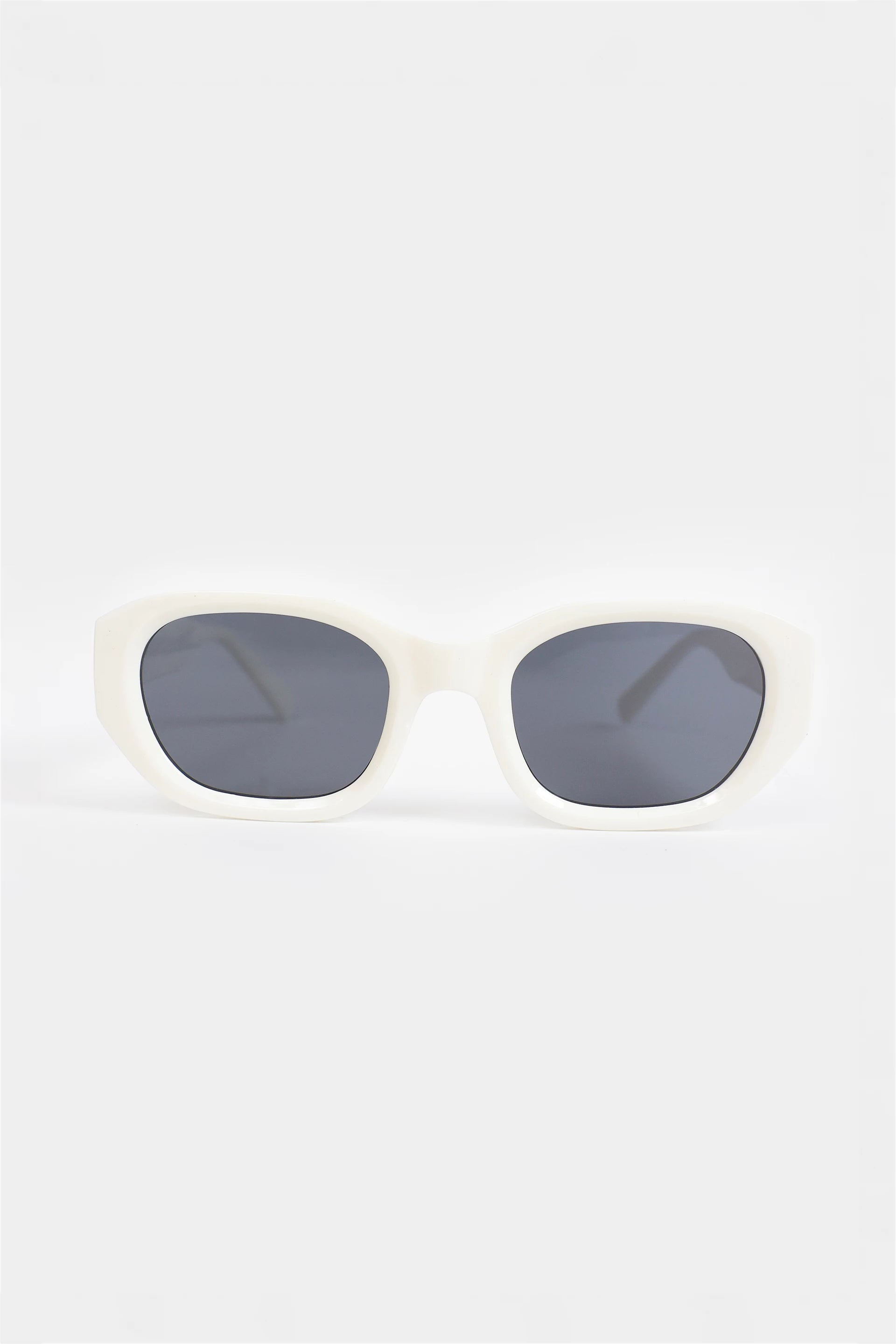 Contrast Frame Sunglasses - Cougar Clothing