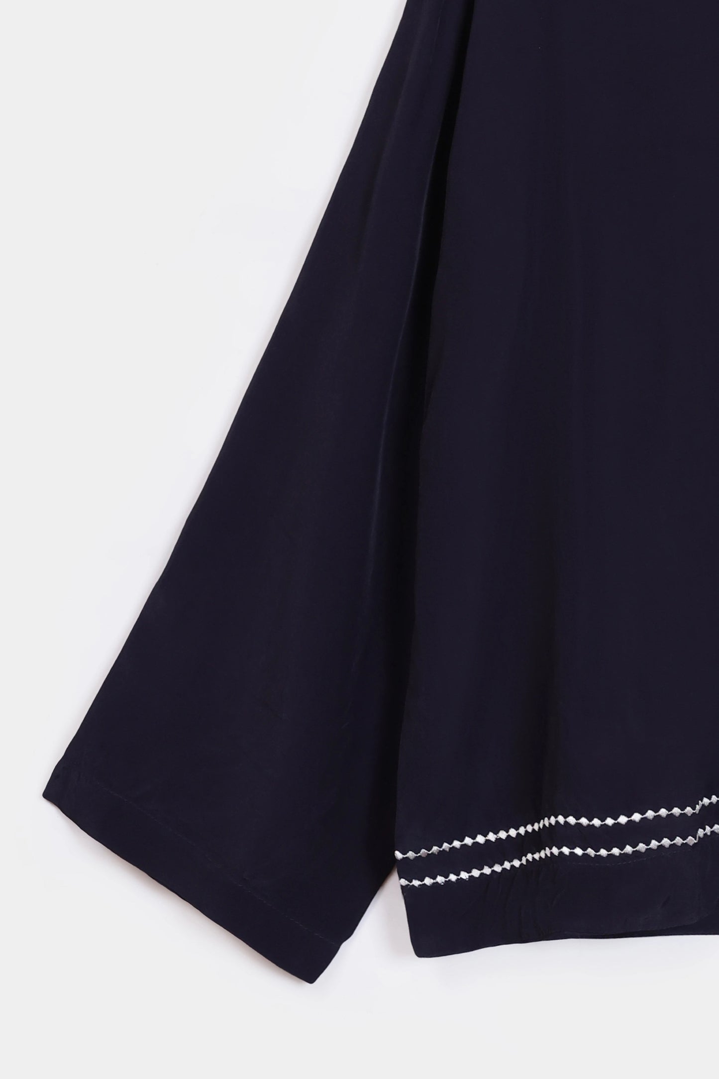 Grip Silk Embroidered Kimono - Cougar Clothing