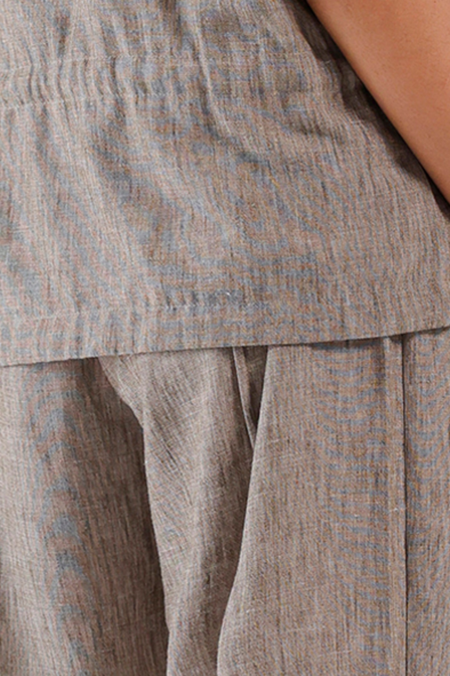 Pleated Textured Trousers - Cougar Clothing