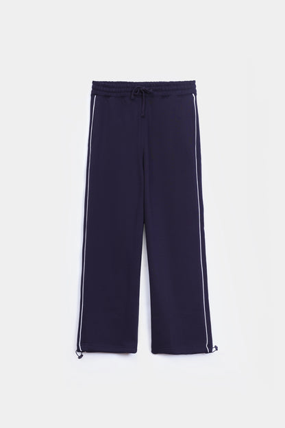 Trousers With Contrast Piping