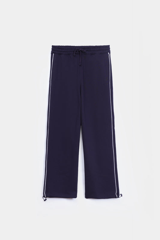Trousers With Contrast Piping