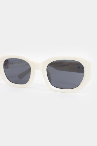 Contrast Frame Sunglasses - Cougar Clothing