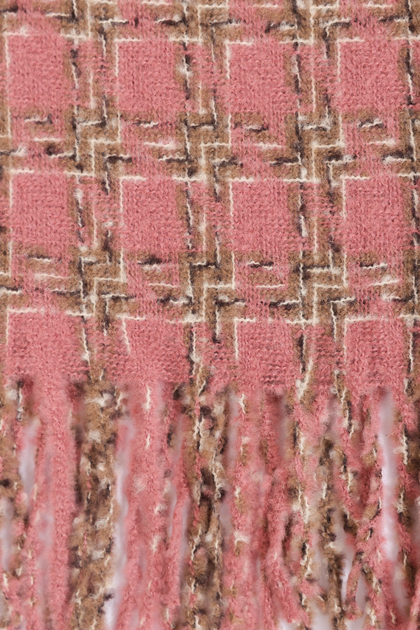 Contrast Check Pattern Knitted Shawl - Cougar Clothing