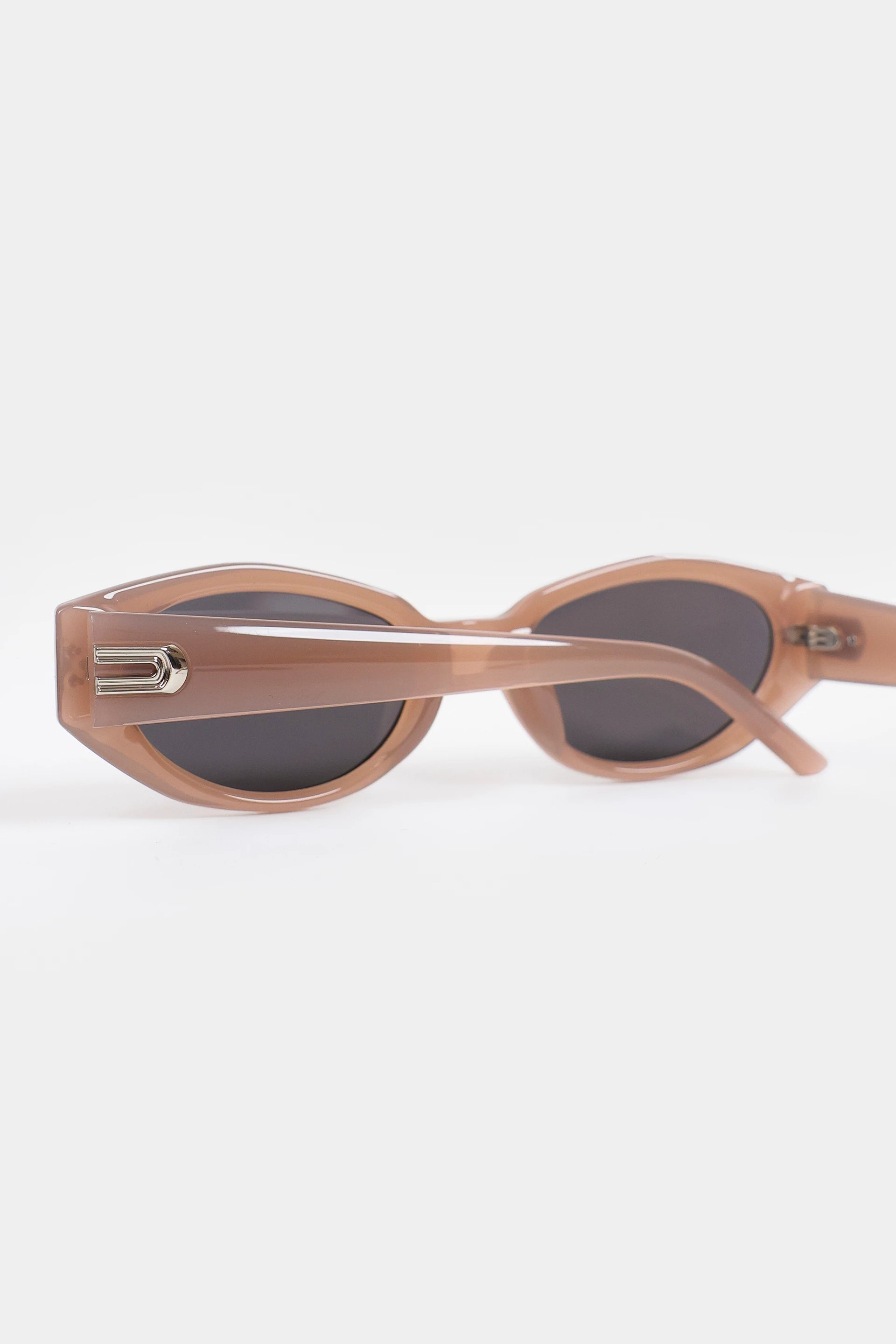 Upswept Sunglasses - Cougar Clothing