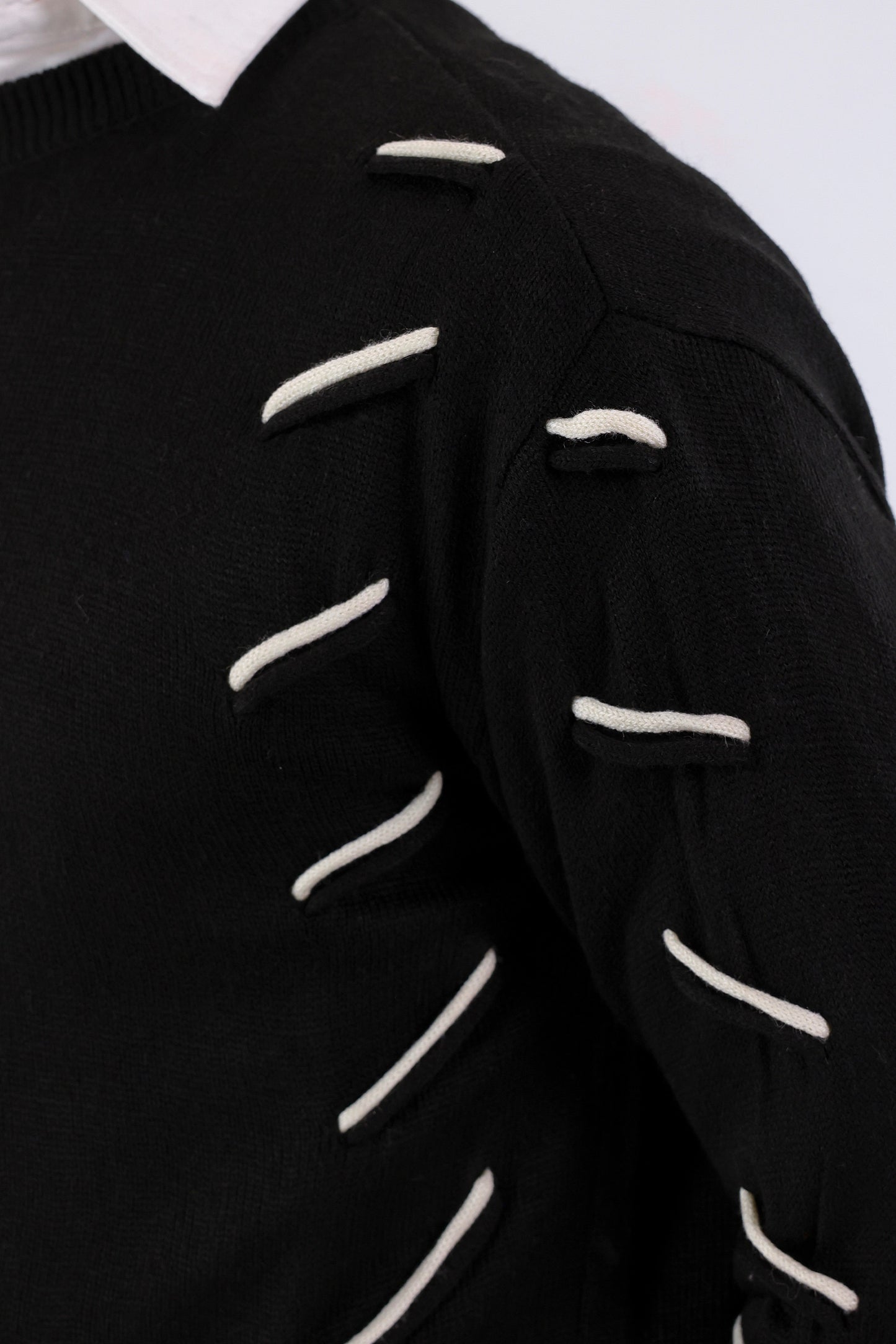 Contrast Cross Stitch Knit Sweater - Cougar Clothing