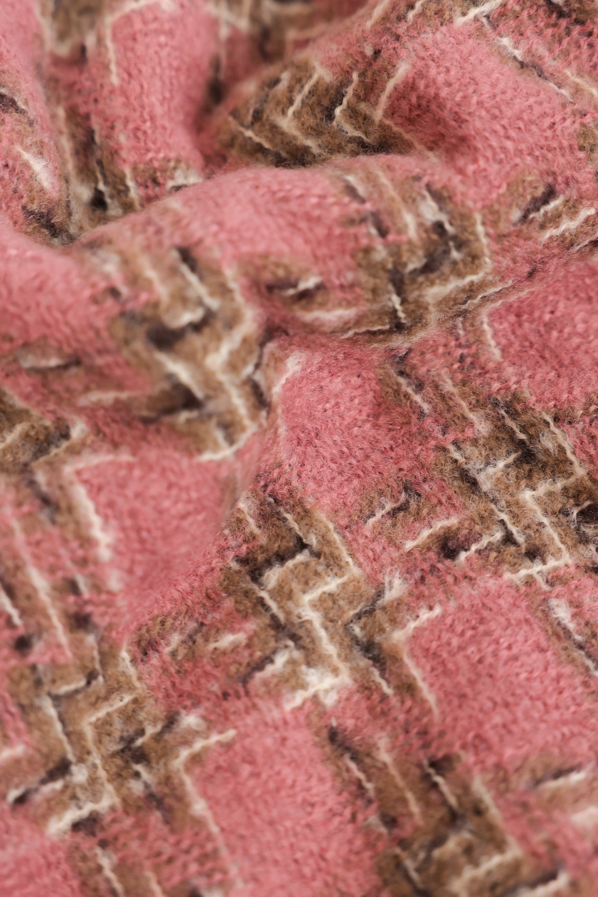 Contrast Check Pattern Knitted Shawl - Cougar Clothing