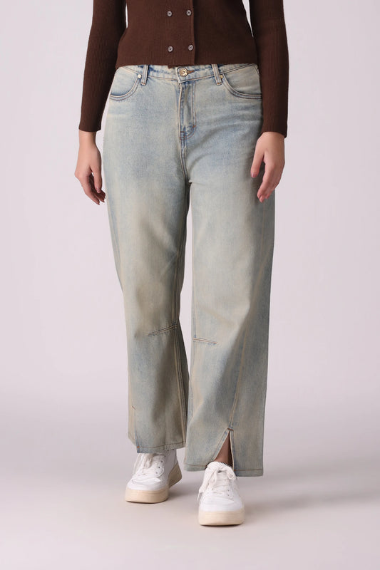 Loose Fit Stone Wash Jeans - Cougar Clothing