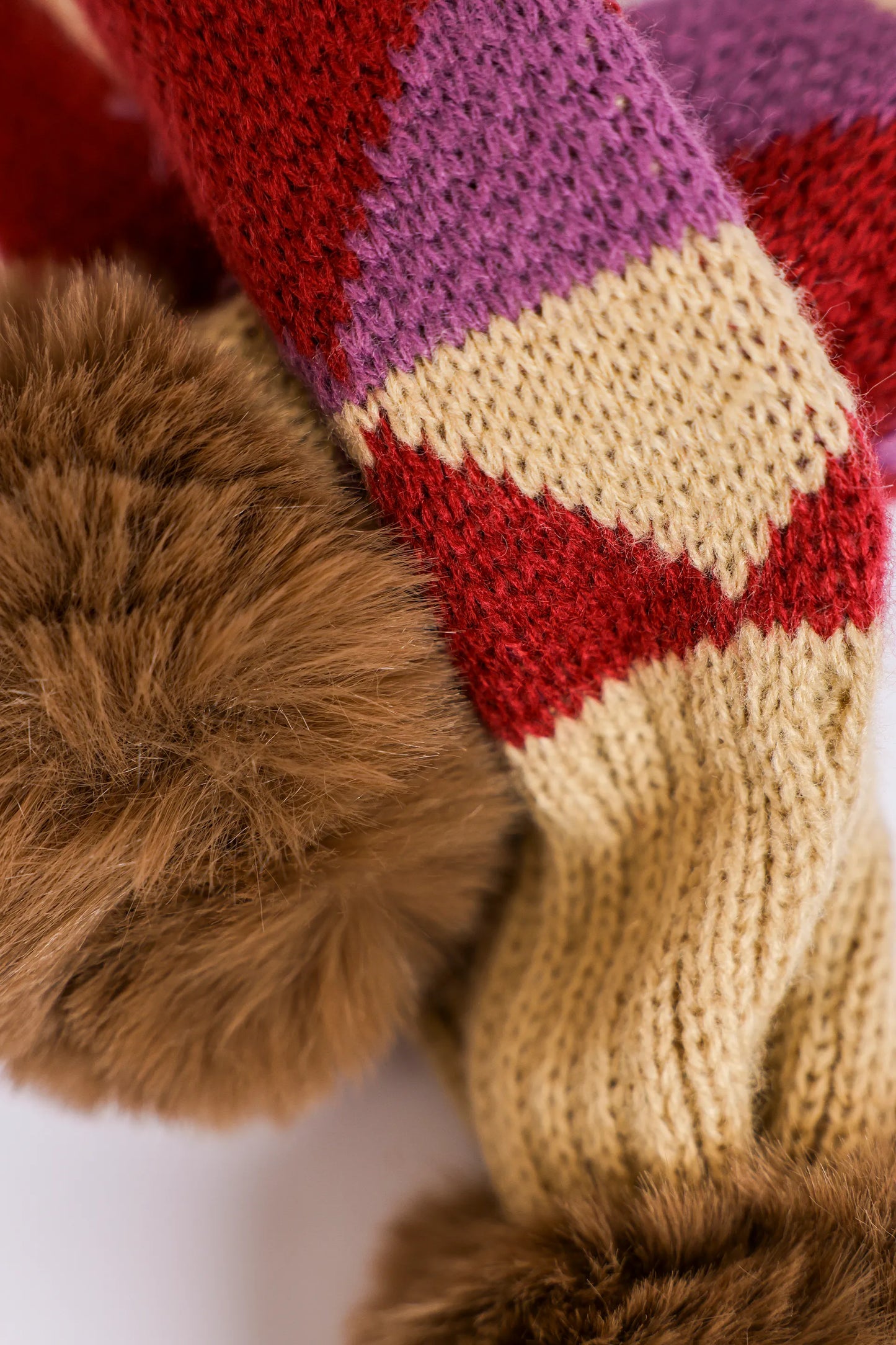 Diamond Pattern Cross Scarf - Cougar Clothing