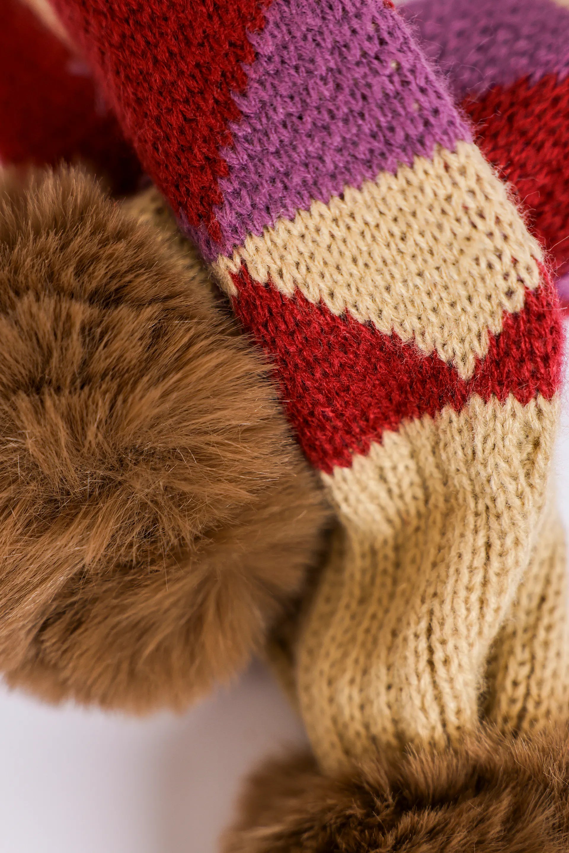 Diamond Pattern Cross Scarf - Cougar Clothing