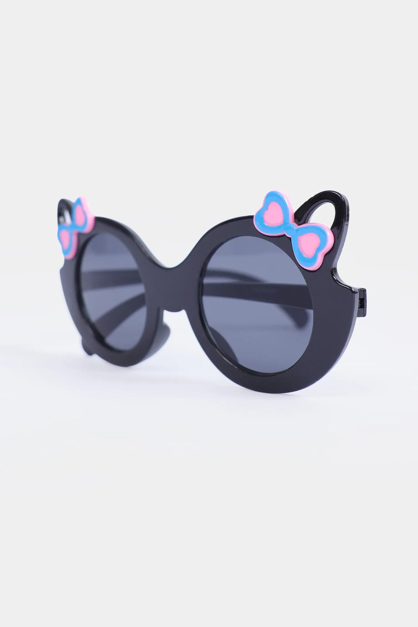 Cat-Eye Sunglasses With Bow Corners - Cougar Clothing