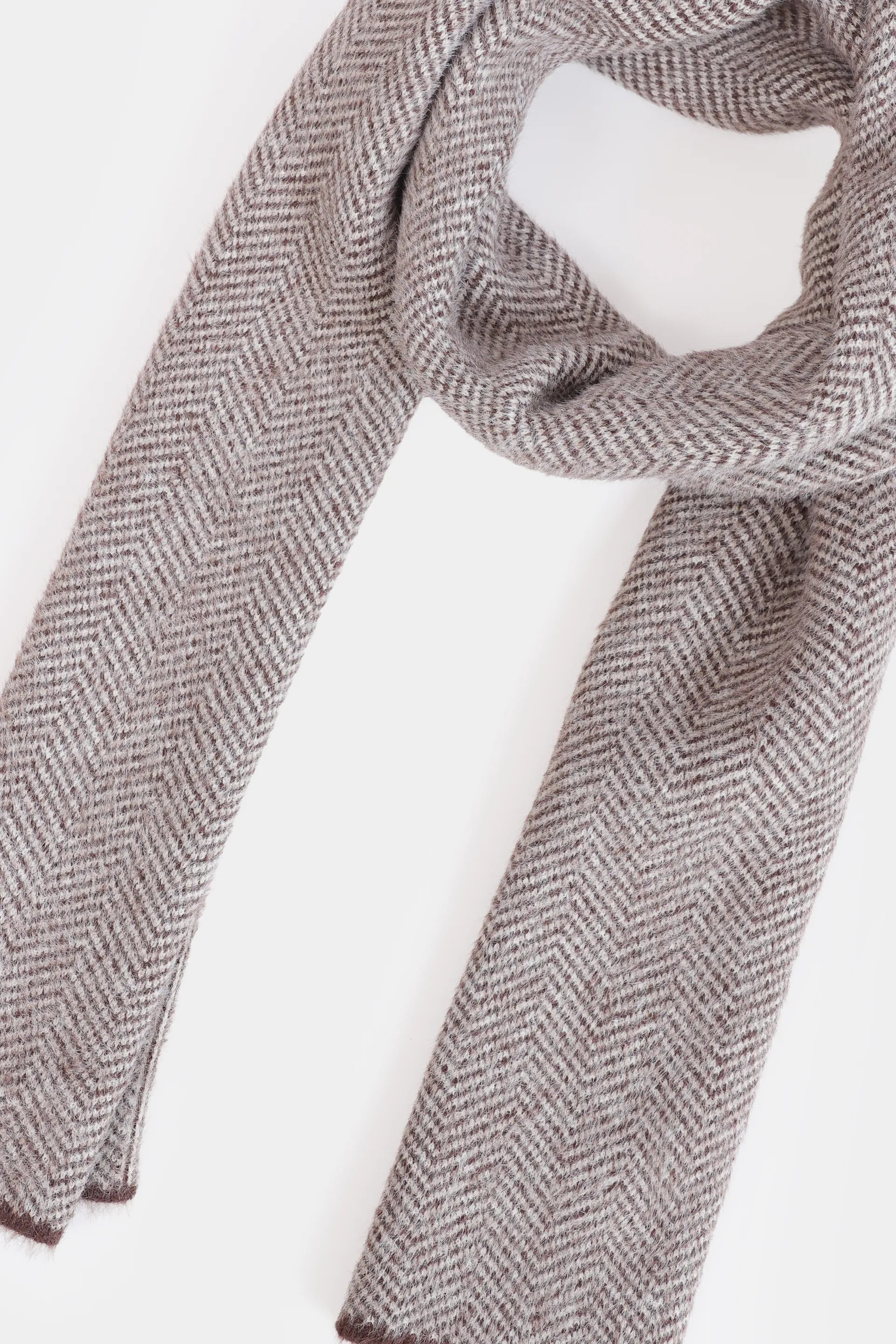 Herringbone Pattern Wool Scarf - Cougar Clothing