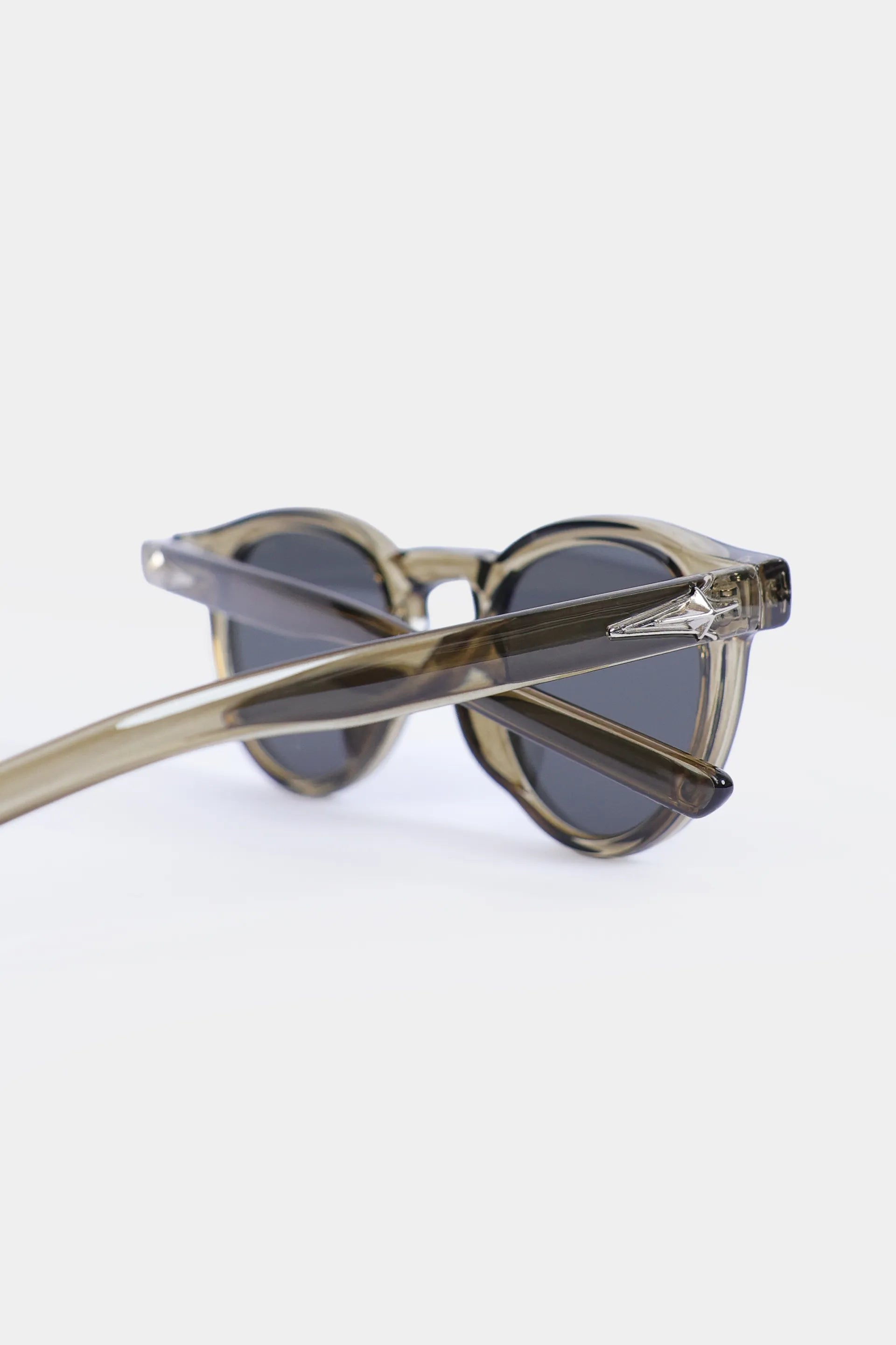 Retro Round Sunglasses - Cougar Clothing