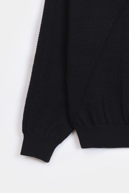 Sweater With Knit Lines