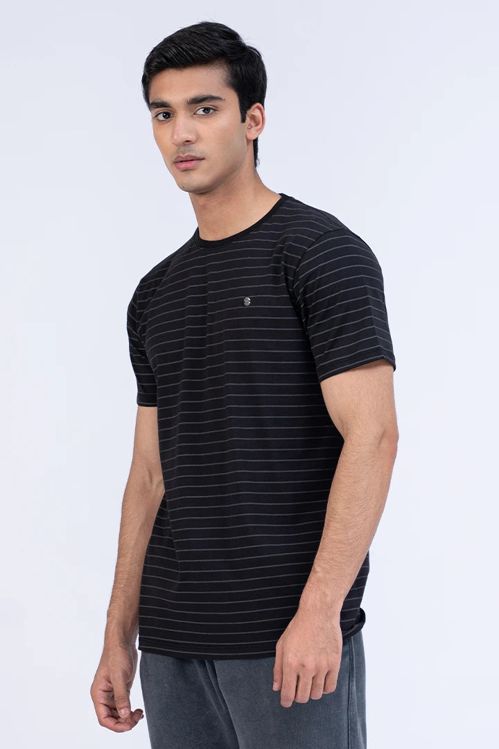 Lining Pattern Black T-Shirt